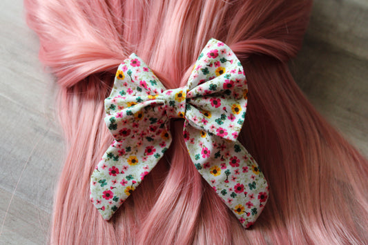 Tiny Floral coquette Mini Bow